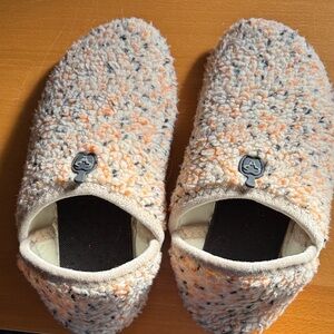 Cozy Multicolor Fuzzy Slippers